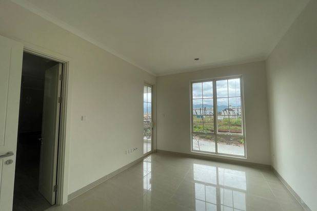 DI SEWAKAN! Rumah mewah 2lt di komplek elit bubat podomoro park