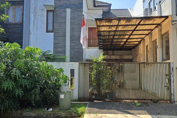 JUAL CEPAT! Rumah modern 2lt di buah batu regency bubat
