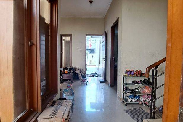 JUAL CEPAT! Rumah modern 2lt di buah batu regency bubat