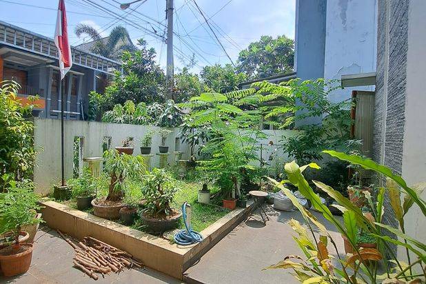 JUAL CEPAT! Rumah modern 2lt di buah batu regency bubat