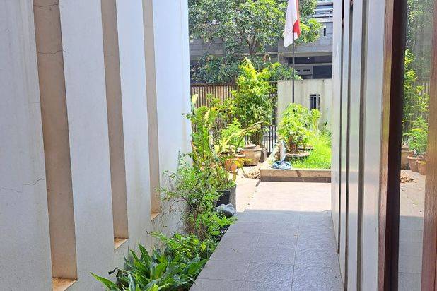 JUAL CEPAT! Rumah modern 2lt di buah batu regency bubat