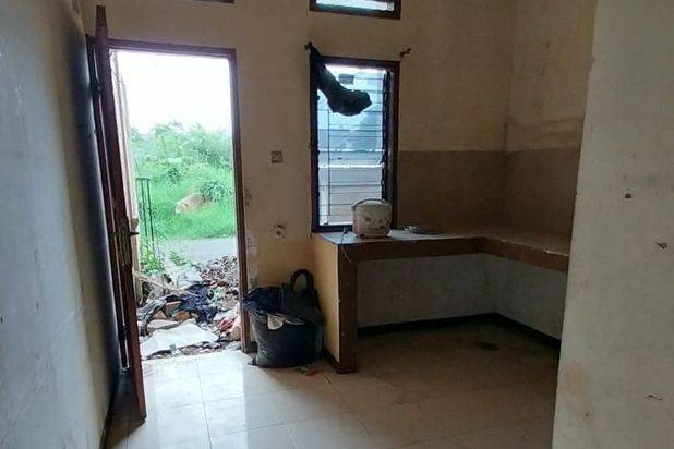 SUPER MURAH! Rumah 2lt di kiara sari buah batu