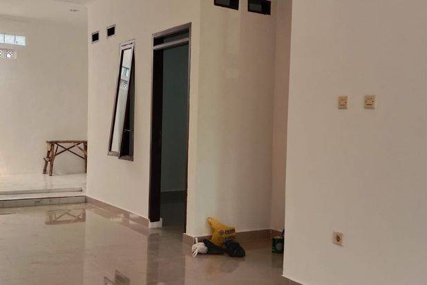 Rumah minimalis siap huni di cluster bumi adipura gedebage