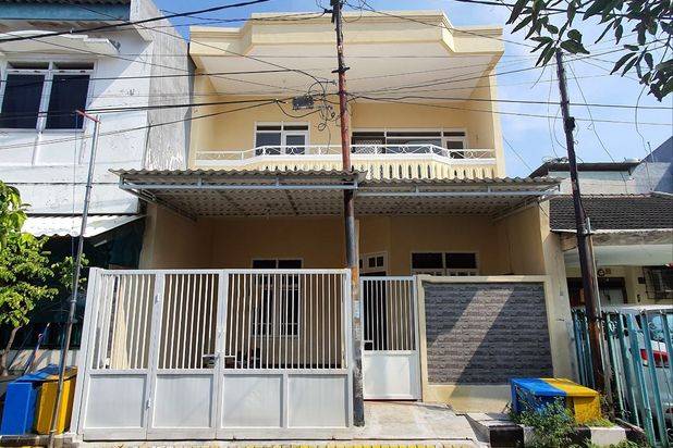 Rumah Mulyosari Tengah, Minimalis, Strategis