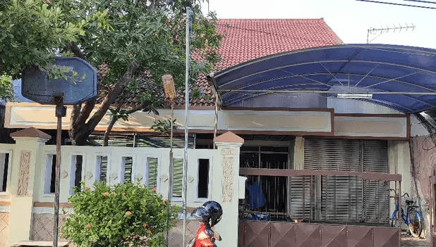 SARONOJIWO TERAWAT SIAP HUNI DEKAT TRANSMART RUNGKUT
