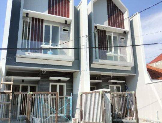 Minimalis Favorit 2 Lantai Perum Manyar Indah, Surabaya Timur