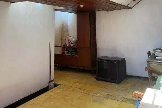 Jual Cepat Rumah Hitung Tanah 20 x 20 Radio Dalam Kebayoran Baru