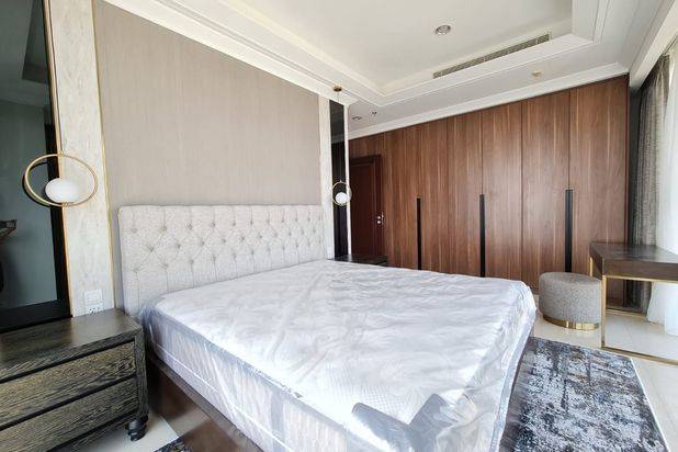 For Rent Pondok Indah Residence 3+1BR Corner High Floor