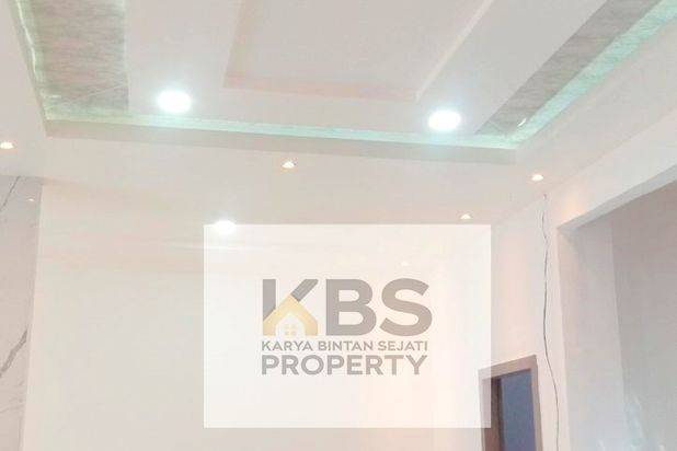 Rumah Cantik Villa Pinlang Mas, 2 Lt Type 250/270, Tanjungpinang