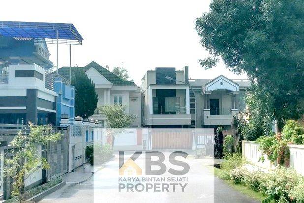 Rumah Cantik Villa Pinlang Mas, 2 Lt Type 250/270, Tanjungpinang