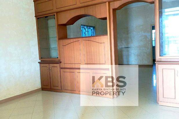Rumah dengan Halaman Luas, Jl. Siantan, Type 100/220, Tanjungpinang