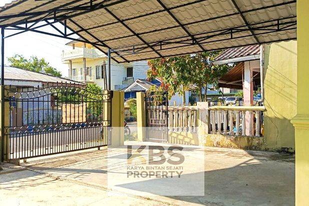 Rumah dengan Halaman Luas, Jl. Siantan, Type 100/220, Tanjungpinang