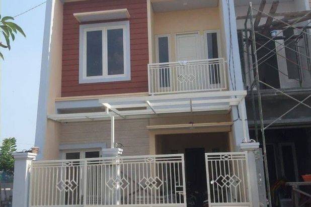 Rumah di Medokan Sawah Timur Row 2 mobil
