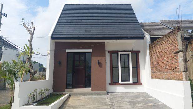 The Arya Bandara