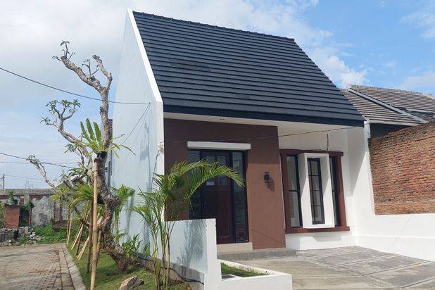 The Arya Bandara