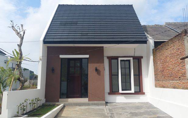 The Arya Bandara