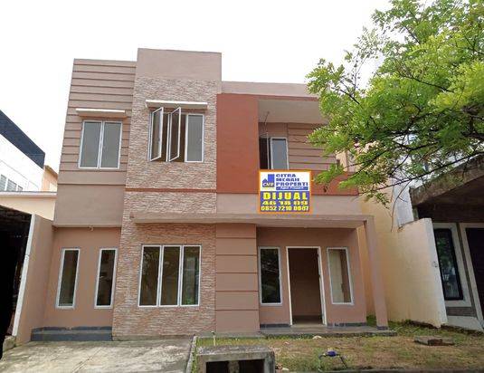 Dijual Rumah 2 Lantai Hadap Timur Row Jalan 10 Meter 
