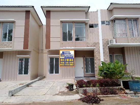 Dijual Rumah Depan Taman Hadap Utara di Batam Center