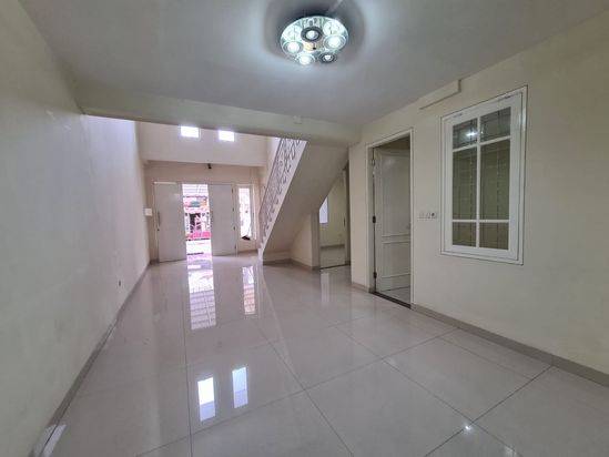 Rumah Pakuwon City Seberang Mall East Coast , Taman Mutiara Siap Huni