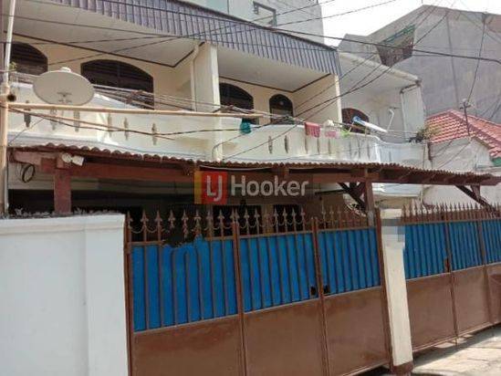 RUMAH EX KOS LOKASI DI JL. KESELAMATAN DALAM AREA JAKARTA BARAT