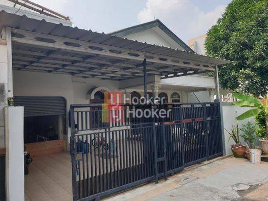 RUMAH DI JANUR HIJAU AREA KELAPA GADING