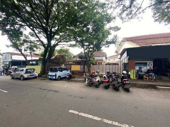 Ruang Usaha Strategis Dijual di Klojen Malang GMK01716