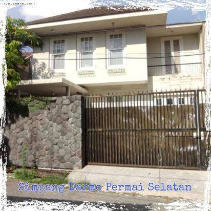 Rumah Simpang Darmo Permai Selatan
