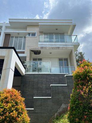 Dijual Rumah Golf Residence Kemayoran