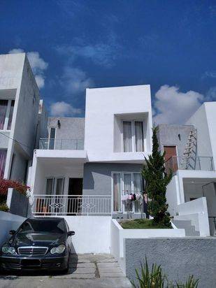 Rumah 2 Lantai di Jatinangor Dengan Harga Miring Panorama Land