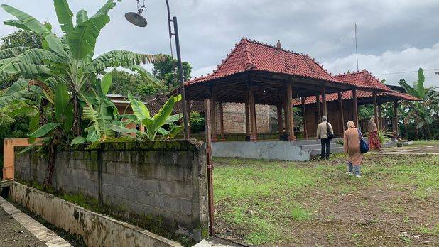 Tanah Wates Jogja, 5 Menit Stasiun Sentolo, Ada Joglo dan Gudang