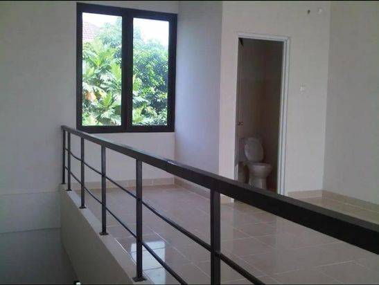 Disewakan Murah Ruko 2 lantai di Jl. Utama Graha Raya