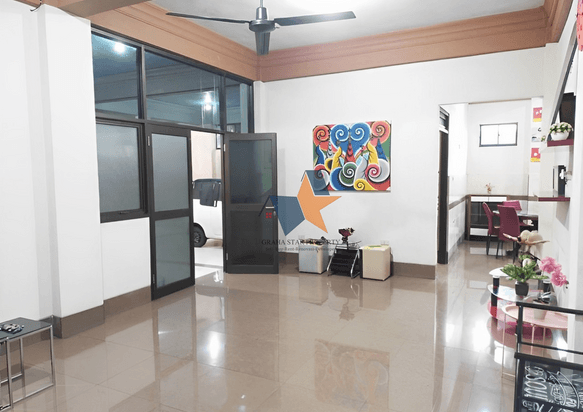Dijual CEPAT **BU Rumah/Kantor/Gudang di Petukangan Jakarta Selatan