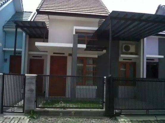 Rumah murah 3 menit ke stasiun Depok