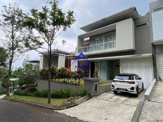 Dijual Rumah 2 Lantai Bagus Di Dago Bandung