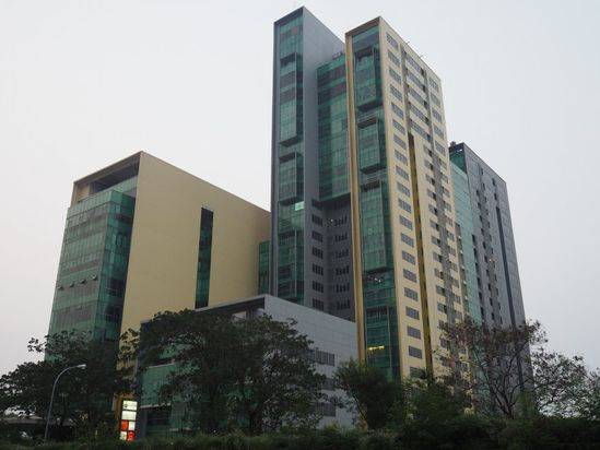 Apartemen Kuningan Place Tower Infinia Furnished langsung huni lantai atas
