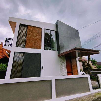 VILLA DIJUAL DEKAT KAWASAN WISATA KALIURANG DI PAKEM