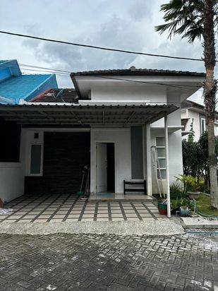 Villa hook luas di Batu