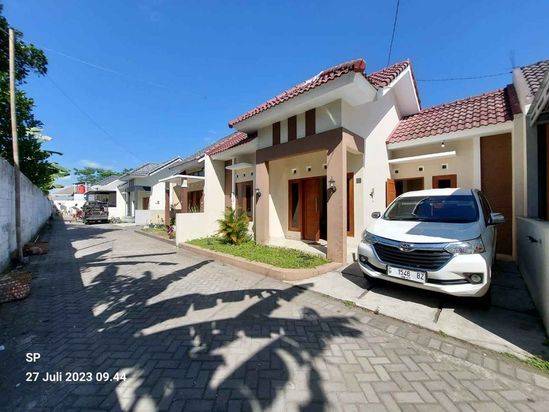 Rumah Minimalis MURAH  Siap huni dkt Pasar Sleman