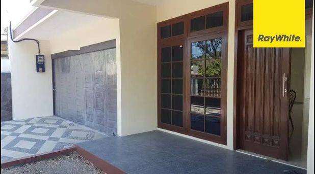 Rumah Dijual di Darmo Harapan Utara Surabaya