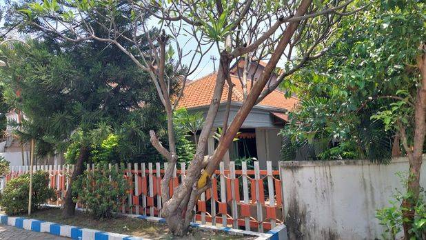 Rumah Hook Rungkut Hitung Tanah