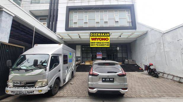 Rumah Komersial Raya Dharmahusada Sebelah Depot Bu Rudy Dharmahusada