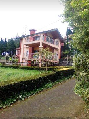 Rumah Villa Istana Bunga Cisarua Dekat Wisata Lembang SHM