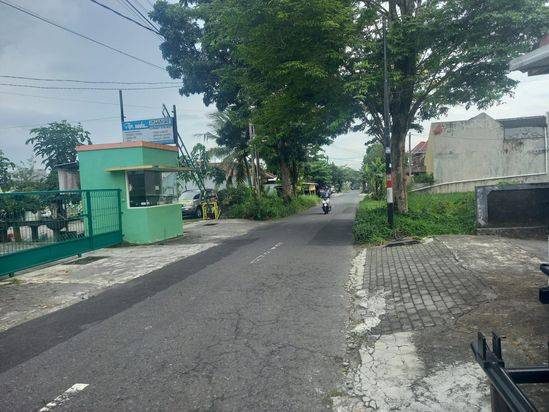 Tanah Shmp Mangku Jalan di Ngalangan 