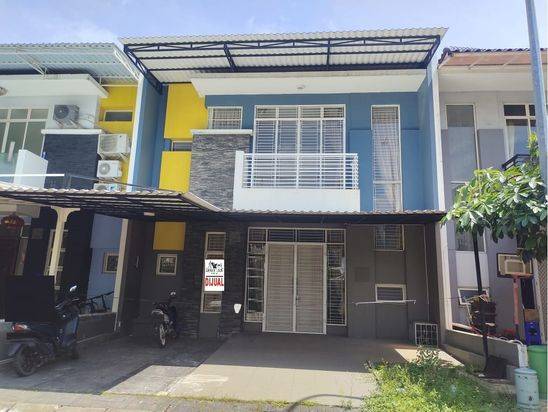 Rumah Golf Lake (Ukuran 8x18 m2)