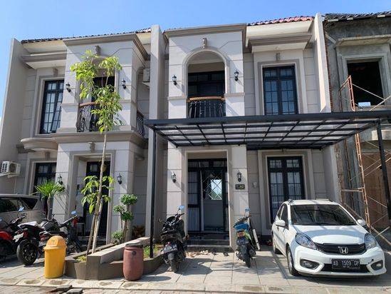 RUMAH DENGAN DESAIN MEDITERANIA DI DEKAT KOTA JOGJA
