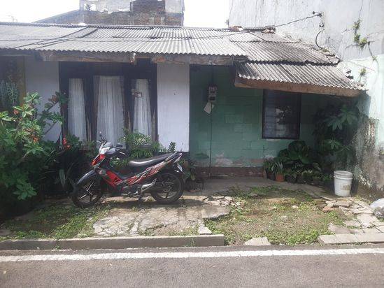 Jual cepat rumah hitung tanah aja di Perumahan Antapani Kota Bandung