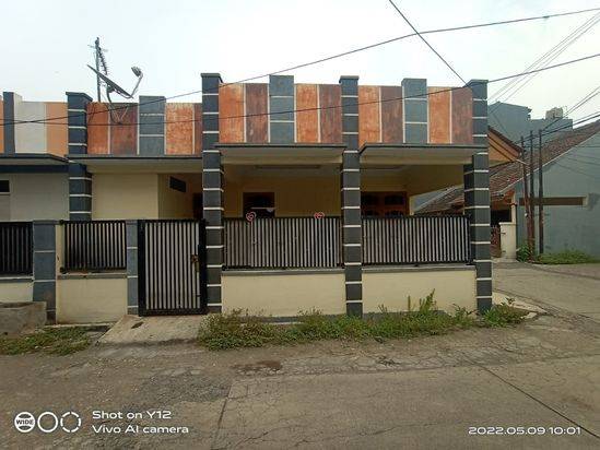 Buking Hunian Nyentrik di harapan indah nan huk (H0409)