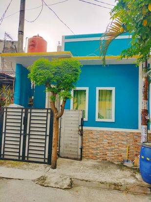 Lokasi bagus,akses mudah dan dekat kemana-mana..Anda tinggal masuk aja  tak perlu repot renovasi lagi krn sudah siap huni.Mau KPR?kami akan bantu..