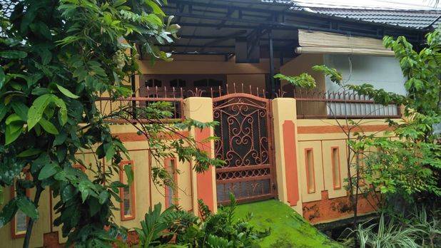 Dikontrakin rumah lega di Taman harapan baru (j0237)