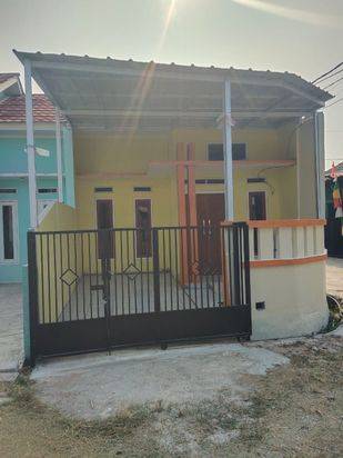 Rumah Bagus SHM di Kav Bumi Kahuripan , Bekasi Cash Only (K0949)